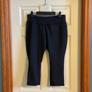 TekGear cropped athletic leggins XL